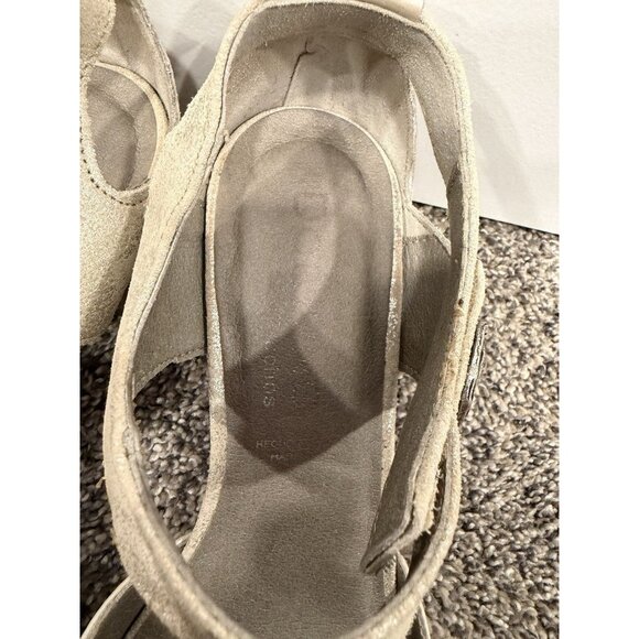 DORKING Ladies Mini Heeled Shoes Size 39 EUC - Picture 3 of 5